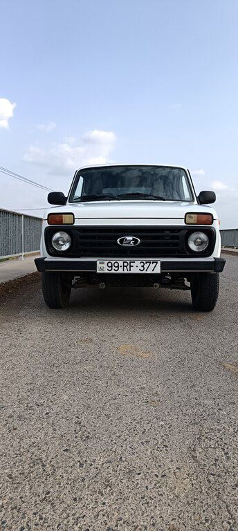 Lada (VAZ) Niva, 1.7 L, 2017 il, 87 000 km — İmişli