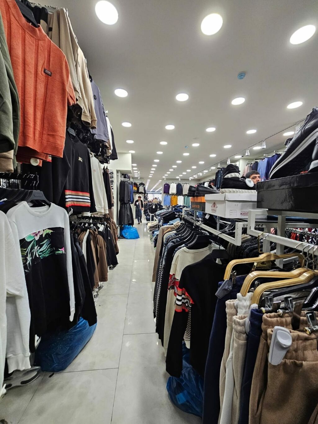 Suraxanl Rayon Əmircan qəsəbəsində ayrl tikili Bir mərtəbəli 850 kv — Şəxsi əşyalar, Bakı (4)