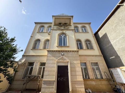 Satılır 6 otaqlı həyət evi/bağ evi 270 m² — Bakı
