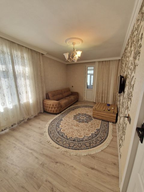 İcarəyə verilir 1 otaqlı köhnə tikili 35 m² — Bakı