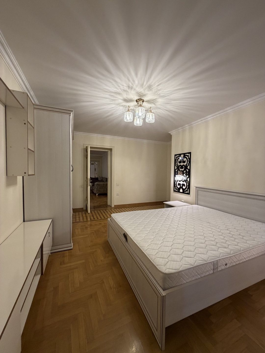 İcarəyə verilir 3 otaqlı köhnə tikili 175 m² — Mənzil, Bakı (8)