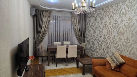 Satılır 5 otaqlı köhnə tikili 120 m² — Bakı