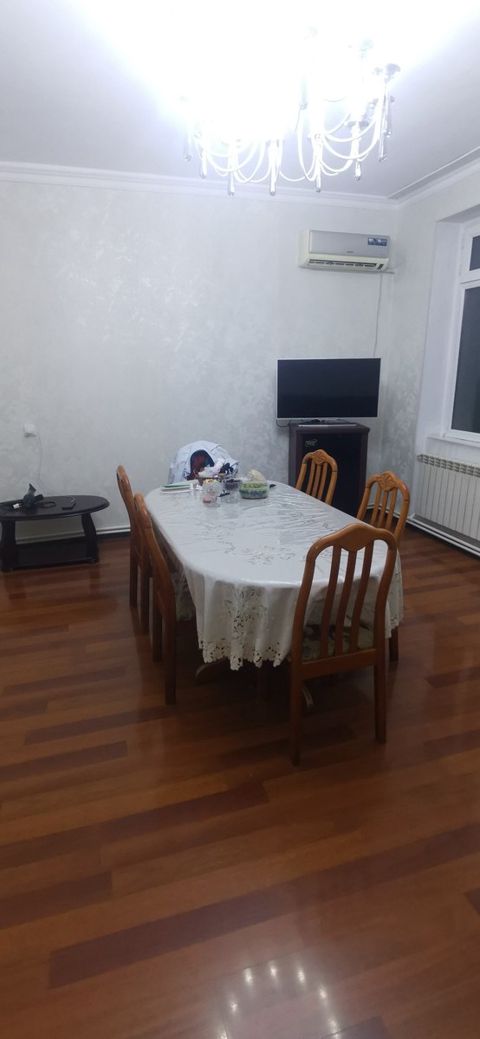 Satılır 3 otaqlı köhnə tikili 85 m² — Bakı