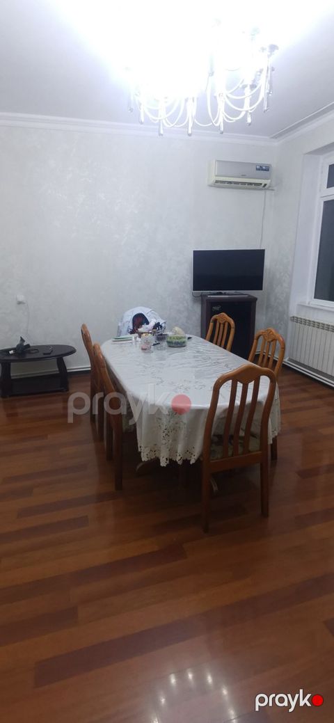 Satılır 3 otaqlı köhnə tikili 85 m²