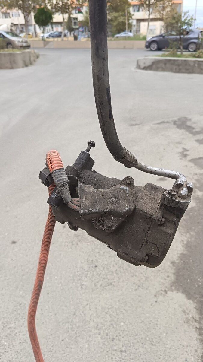 Toyota Prius kompressoru — Ehtiyat hissələri və aksesuarlar, Bakı (2)