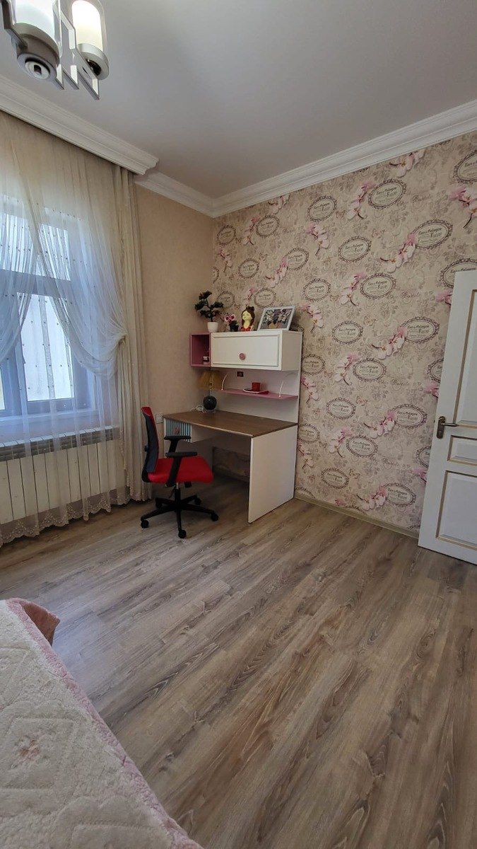 İcarəyə verilir 6 otaqlı həyət evi/bağ evi 300 m² — Ev, villa, Bakı (11)