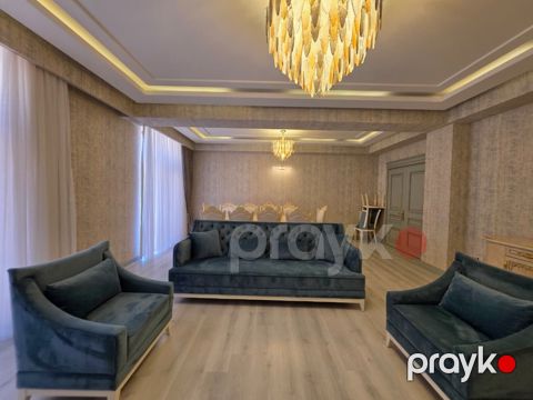 İcarəyə verilir 3 otaqlı yeni tikili 188 m²