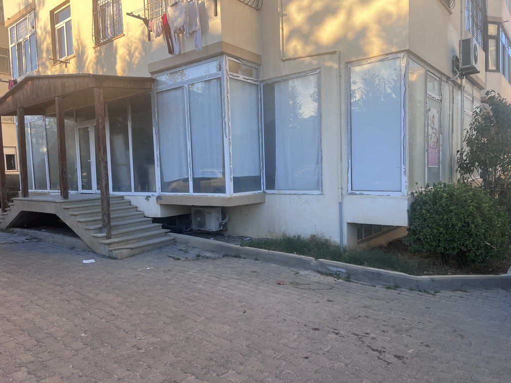 İcarəyə verilir obyekt 130 m² — Əmlak, Bakı (2)