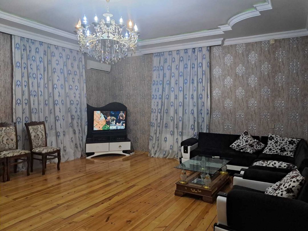 İcarəyə verilir 9 otaqlı həyət evi/bağ evi 300 m² — Ev, villa, Bakı (2)