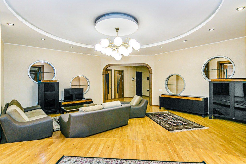 İcarəyə verilir 4 otaqlı yeni tikili 200 m² — Mənzil, Bakı (2)