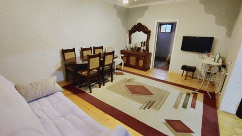 Satılır 4 otaqlı həyət evi/bağ evi 150 m² — Bakı