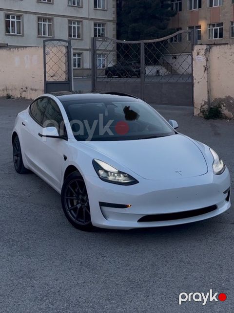 Tesla Model 3, 62 kWh, 2023 il, 22 000 km