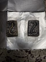 Zippo.zagiqalkalar. alışqanlar – “Kobra” relyef naxışlı. - Korpus — Avtomobil