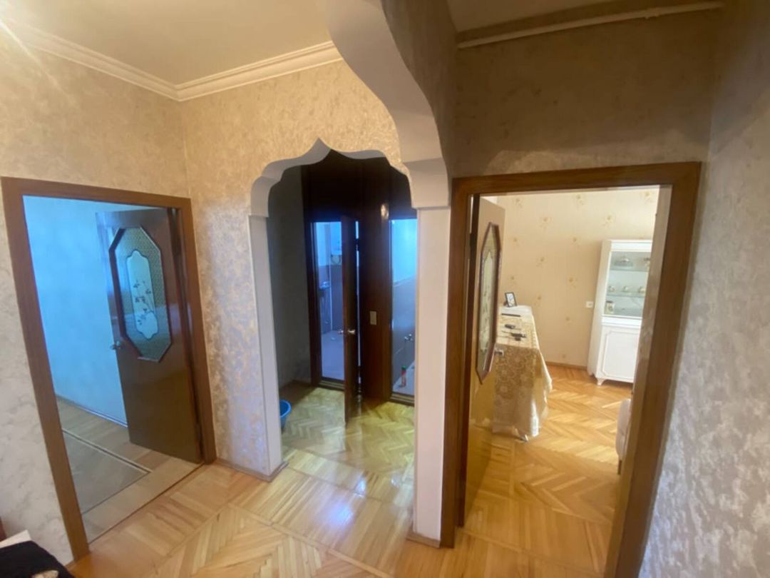 Satılır 4 otaqlı köhnə tikili 110 m² — Mənzil, Bakı (12)