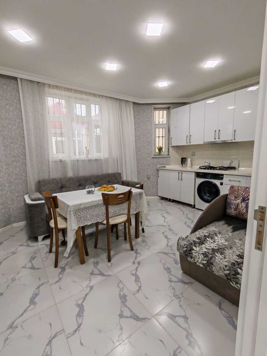 Satılır 5 otaqlı həyət evi/bağ evi 200 m² — Ev, villa, Bakı (10)
