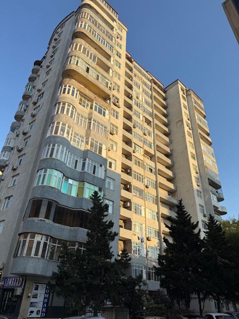 Satılır 2 otaqlı yeni tikili 95 m² — Bakı