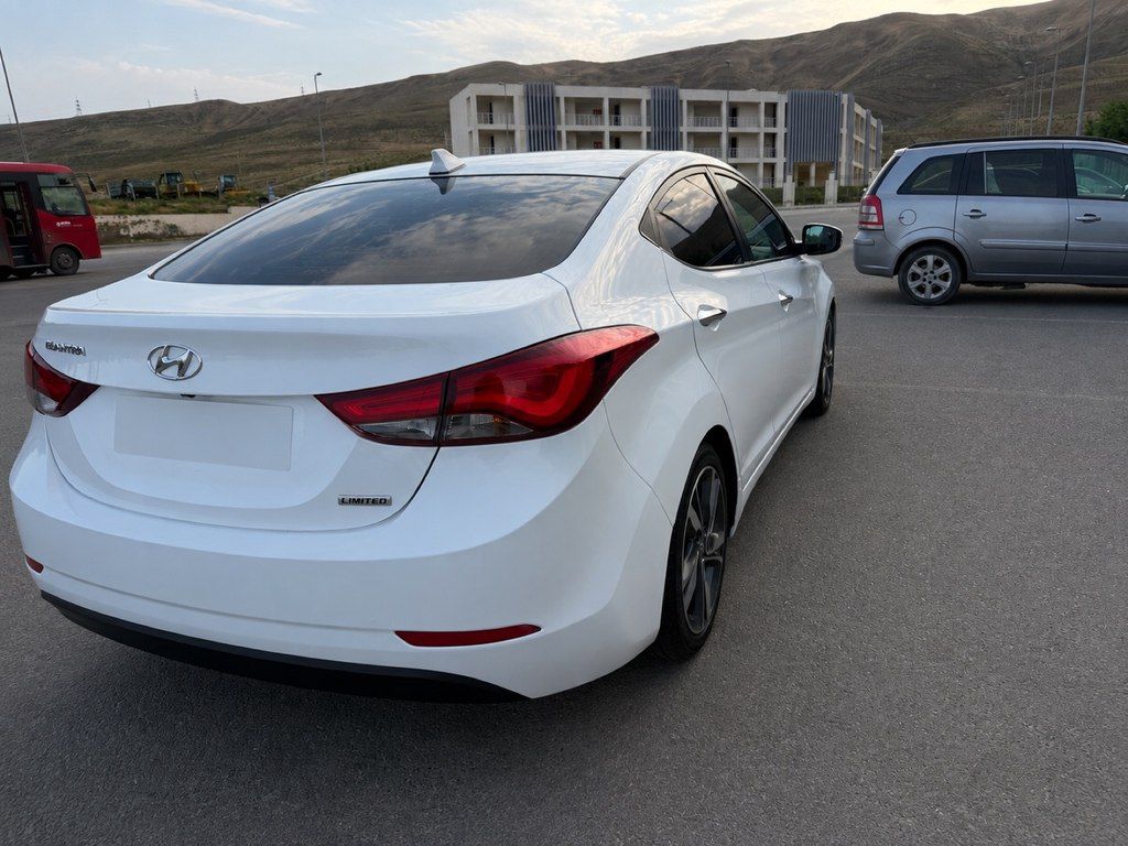 Hyundai Elantra, 1.8 L, 2015 il, 219 796 km — Avtomobillər, Bakı (3)