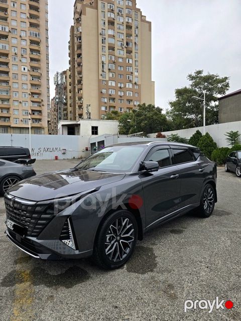 Changan Uni-Z, 1.5 L, 18.4 kWh, 2025 il, 5 476 km