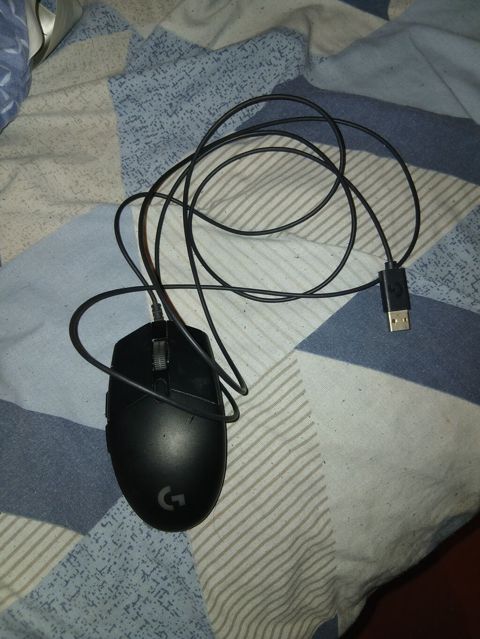 Logitech G102 Lıghtsync oyun siçanı 55 manata almışdım ama heç — Bakı