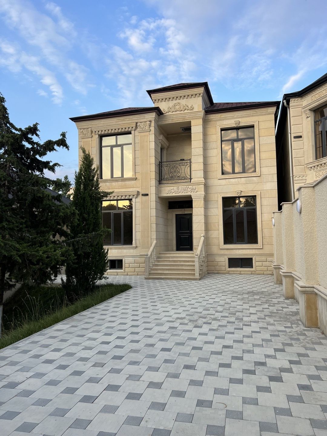 Satılır 6 otaqlı həyət evi/bağ evi 330 m² — Ev, villa, Bakı (2)