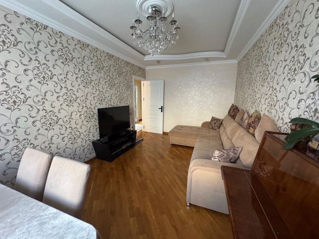Satılır 2 otaqlı köhnə tikili 70 m² — Mənzil, Bakı (2)