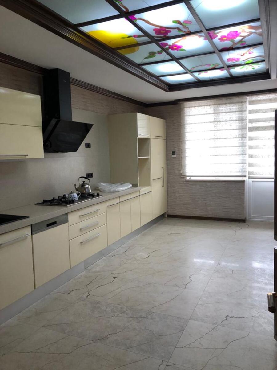Satılır 5 otaqlı yeni tikili 330 m² — Mənzil, Bakı (7)