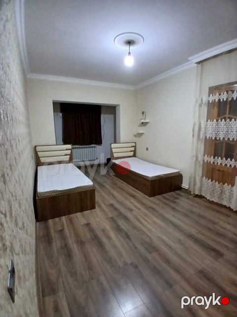 Satılır 1 otaqlı köhnə tikili 46 m²