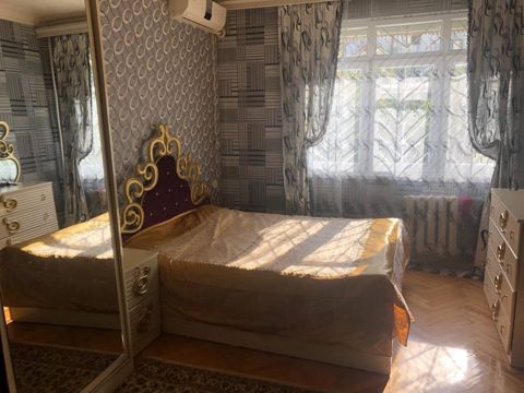 İcarəyə verilir 3 otaqlı köhnə tikili 85 m² — Bakı