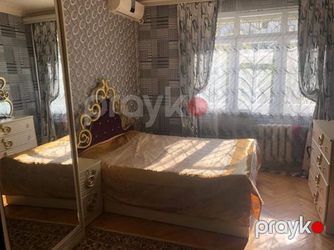 İcarəyə verilir 3 otaqlı köhnə tikili 85 m²