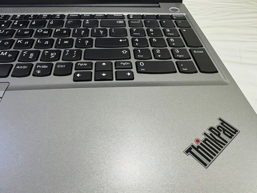 Lenovo ThinkPad noutbuk Gündəlik işlər, ofis proqramları, təhsil və — Lenovo, Bakı (10)