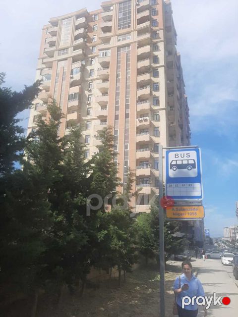 Satılır 4 otaqlı yeni tikili 150 m²