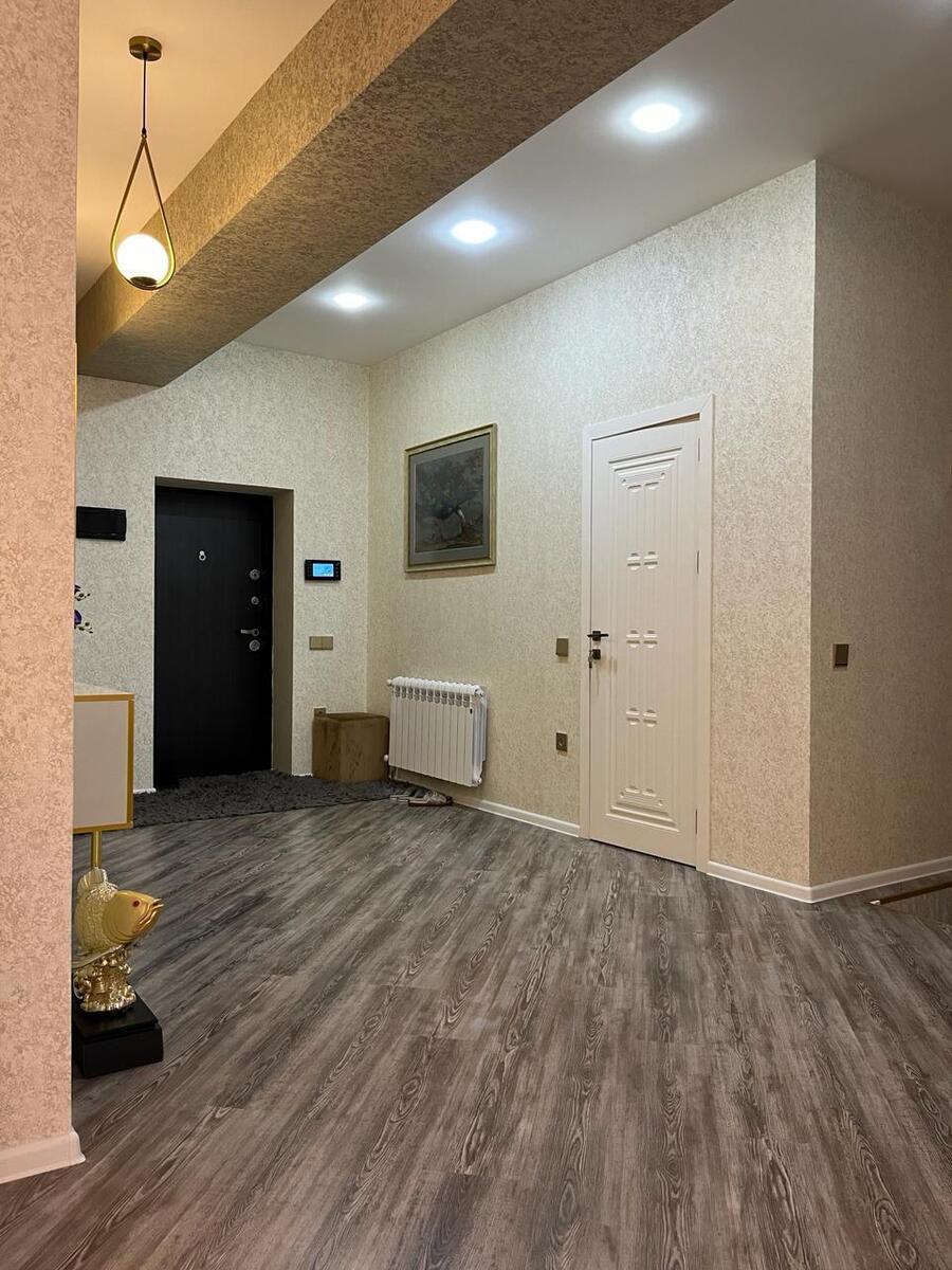 Satılır 4 otaqlı yeni tikili 228 m² — Mənzil, Bakı (2)