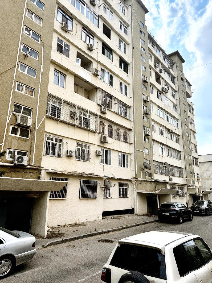 Satılır 2 otaqlı köhnə tikili 66 m² — Mənzil, Bakı