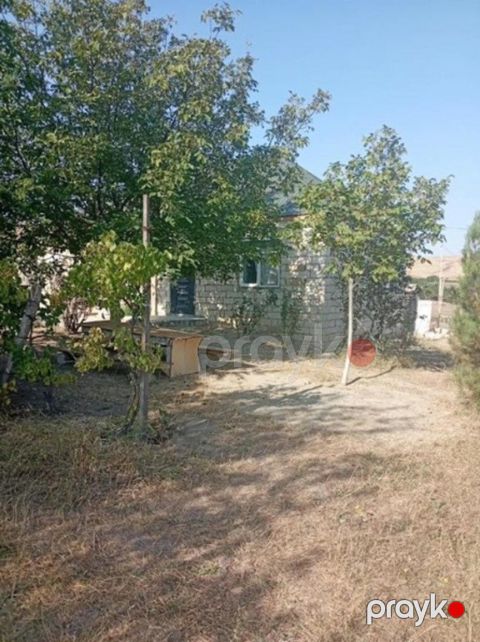 Satılır 3 otaqlı həyət evi/bağ evi 100 m²