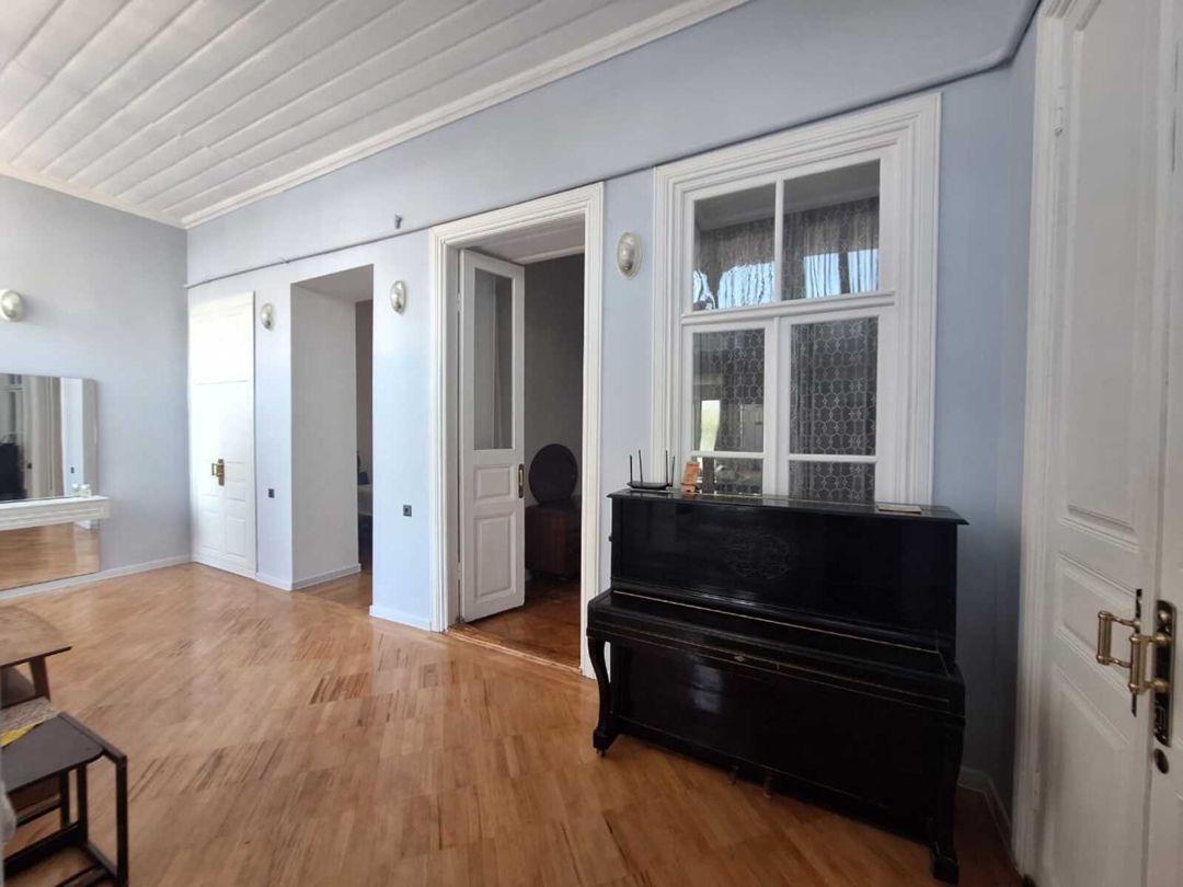 Satılır 2 otaqlı köhnə tikili 72 m² — Mənzil, Bakı (3)