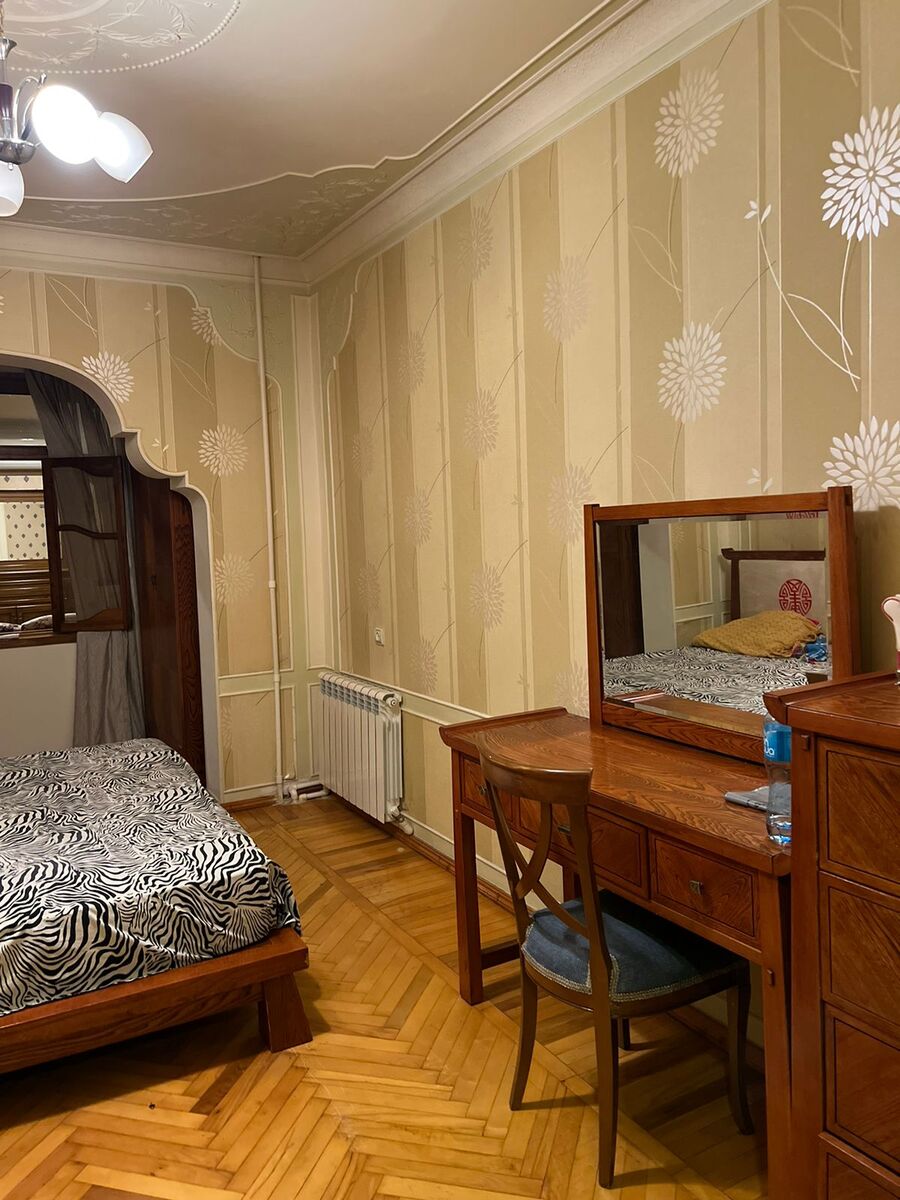 İcarəyə verilir 4 otaqlı köhnə tikili 110 m² — Mənzil, Bakı (4)