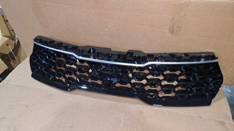 Kia Srento 2021-2023 radiator barmaqlığı — Bakı
