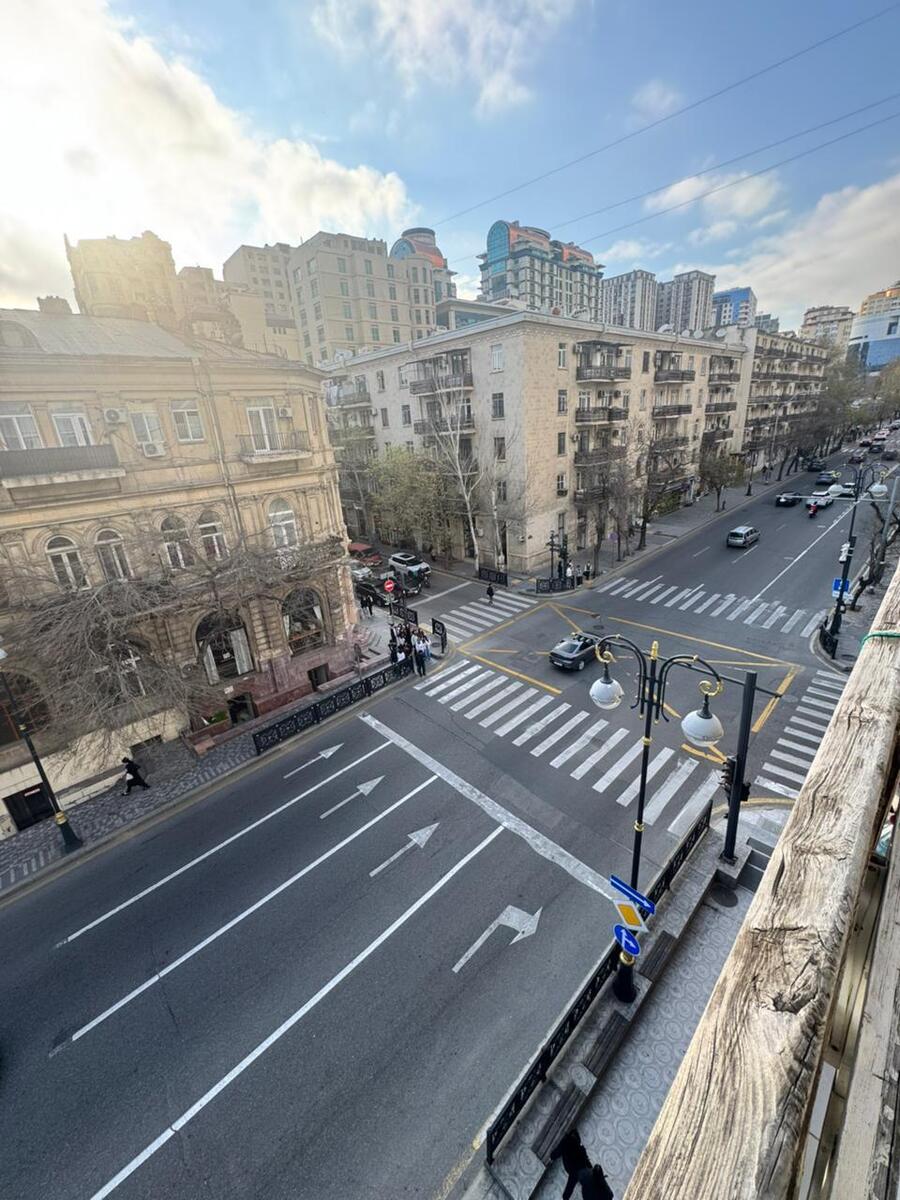 Satılır 2 otaqlı köhnə tikili 60 m² — Mənzil, Bakı (8)