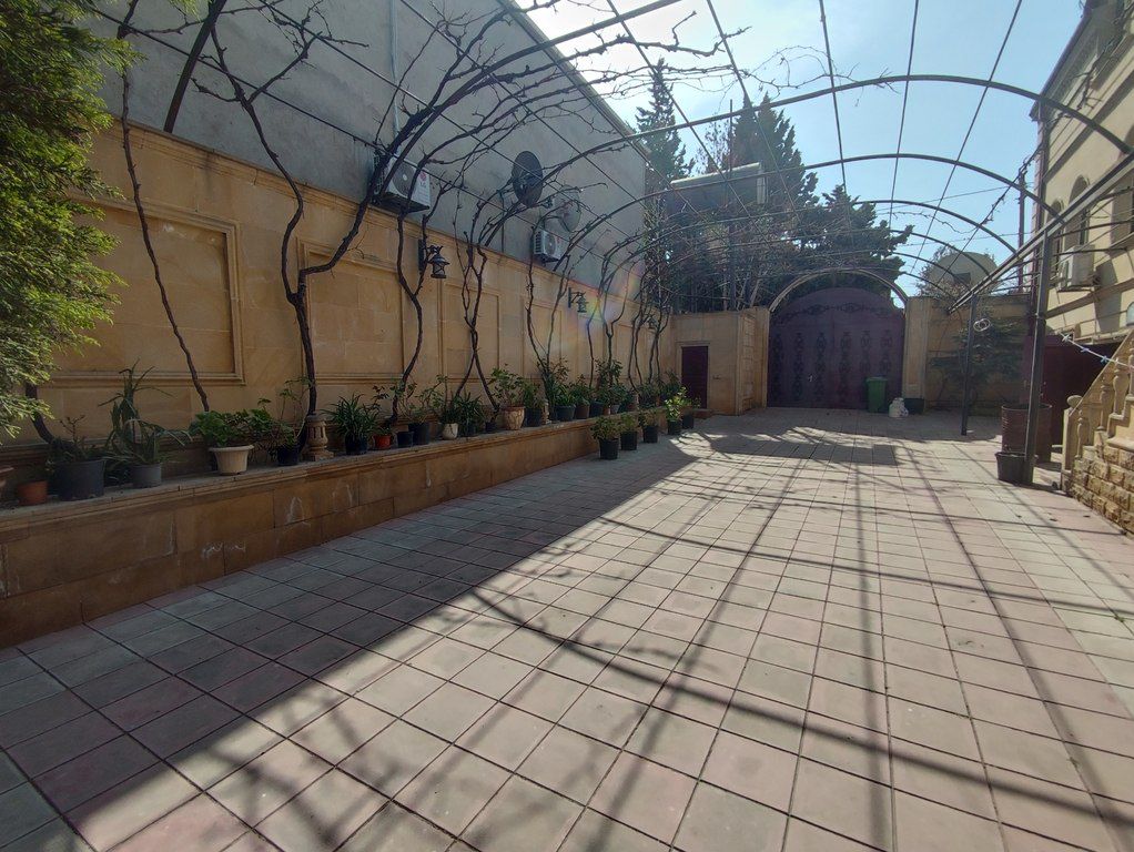 Satılır 6 otaqlı həyət evi/bağ evi 450 m² — Ev, villa, Bakı (4)