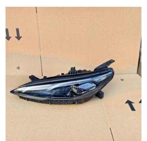 Byd Seal 05 ön farası — Bakı