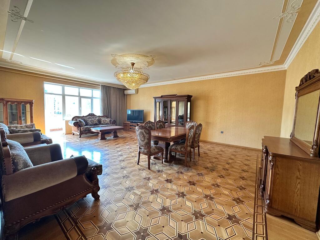 Satılır 4 otaqlı yeni tikili 212 m² — Mənzil, Bakı (7)