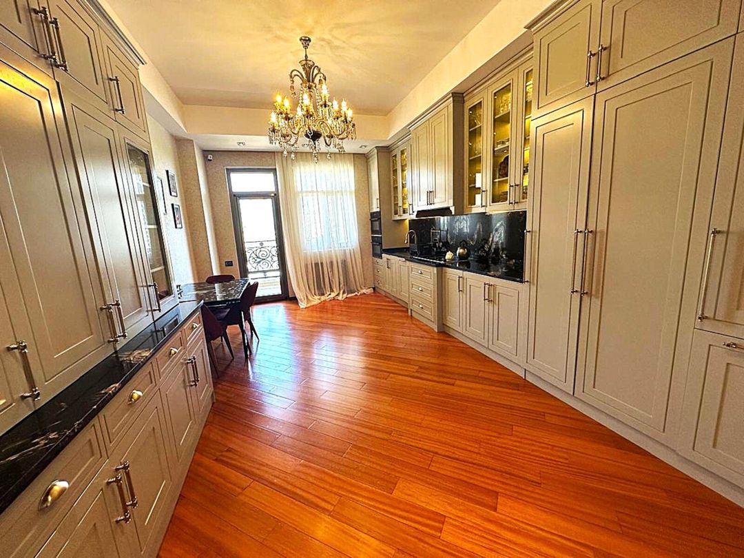 Satılır 5 otaqlı yeni tikili 280 m² — Mənzil, Bakı (10)
