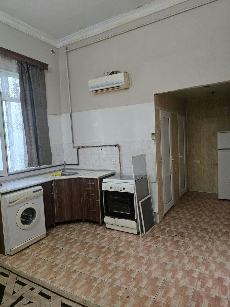Satılır 4 otaqlı köhnə tikili 95 m² — Mənzil, Bakı (10)
