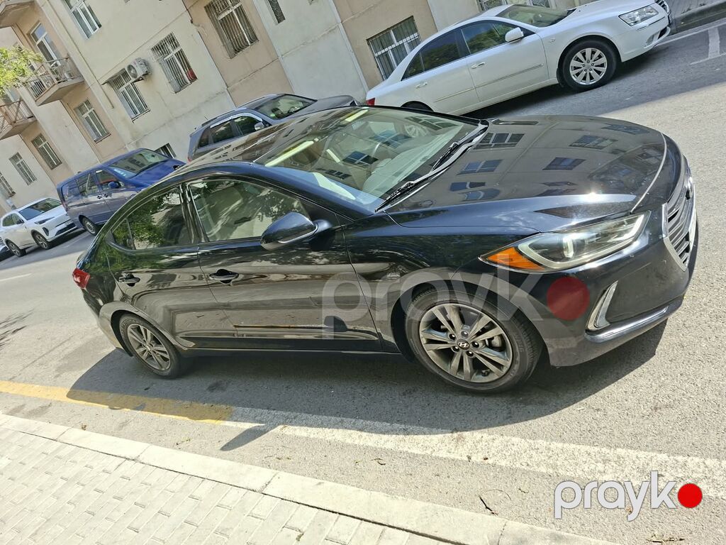 Hyundai Elantra: 2 l 2017 il Sedan 77-OZ-957 — Avtomobillər, Bakı (2)