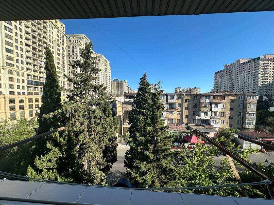 Satılır 3 otaqlı köhnə tikili 62 m² — Mənzil, Bakı (4)