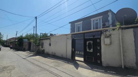 Satılır 4 otaqlı həyət evi/bağ evi 140 m² — Bakı