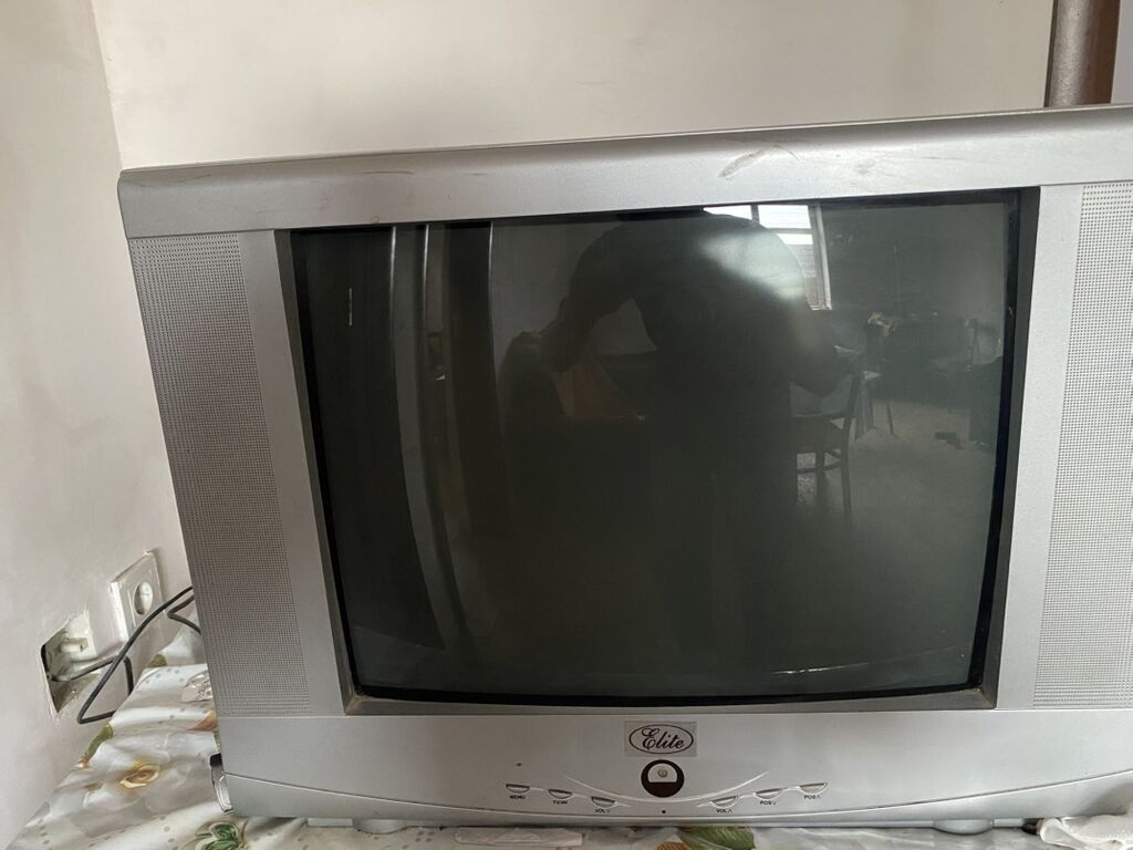 Elite markalı kineskop (CRT) televizor - Gümüşü korpus, iri ekranlı — Televizorlar, Digah