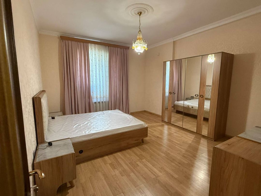 İcarəyə verilir 4 otaqlı yeni tikili 160 m² — Mənzil, Bakı (4)