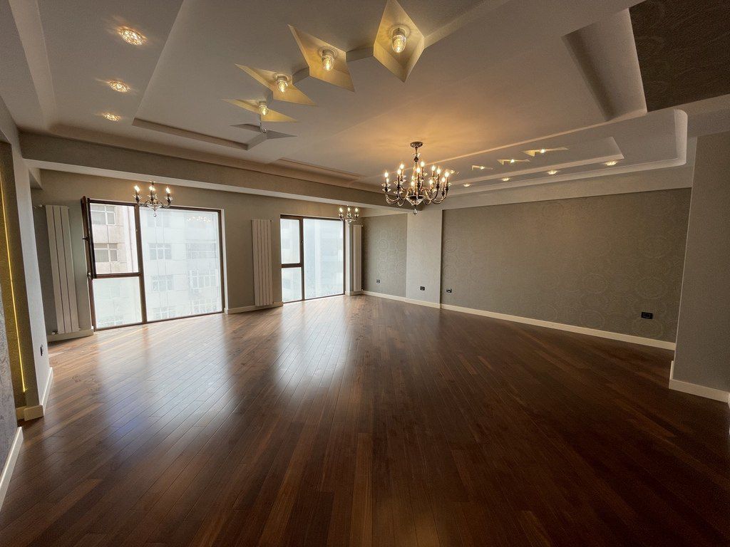 Satılır 6 otaqlı yeni tikili 280 m² — Mənzil, Bakı (2)