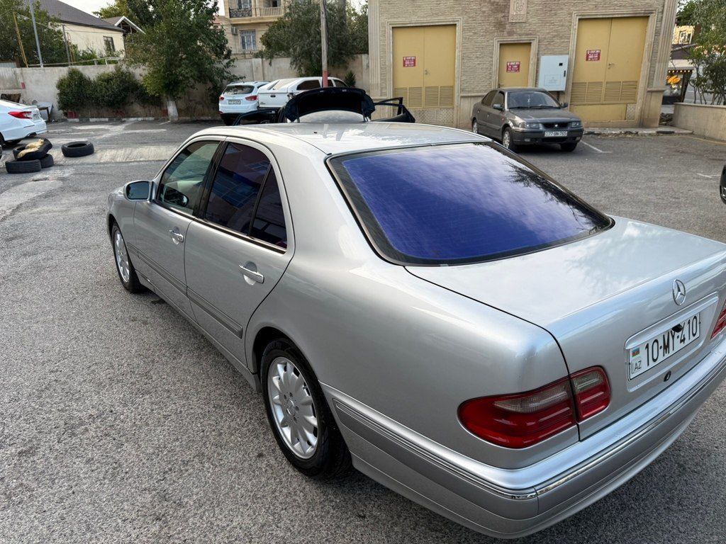 Mercedes E 240, 2.4 L, 2000 il, 270 000 km — Avtomobillər, Bakı (4)